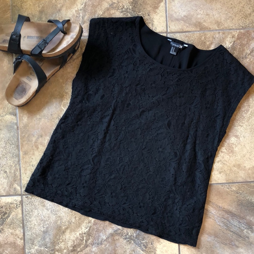 Forever 21 Lace black sleeveless top medium